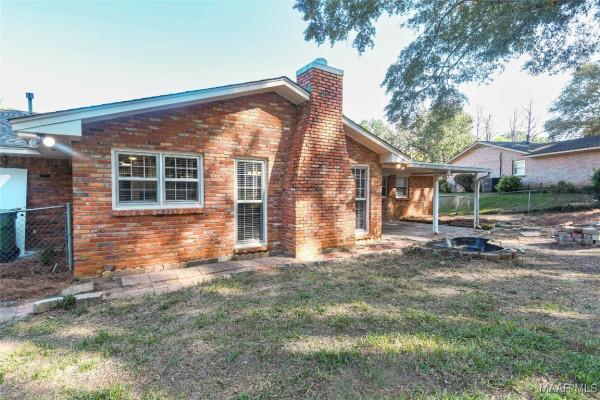1424 Pine Ridge Road