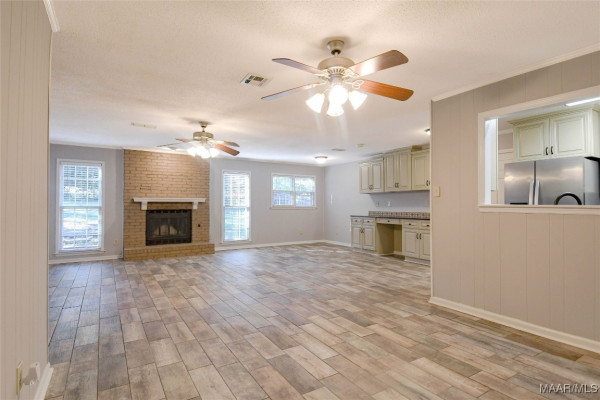 1424 Pine Ridge Road