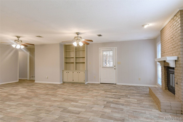 1424 Pine Ridge Road