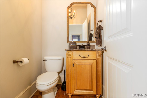 8436 ROCKBRIDGE Circle
