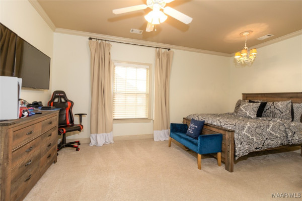 8436 ROCKBRIDGE Circle