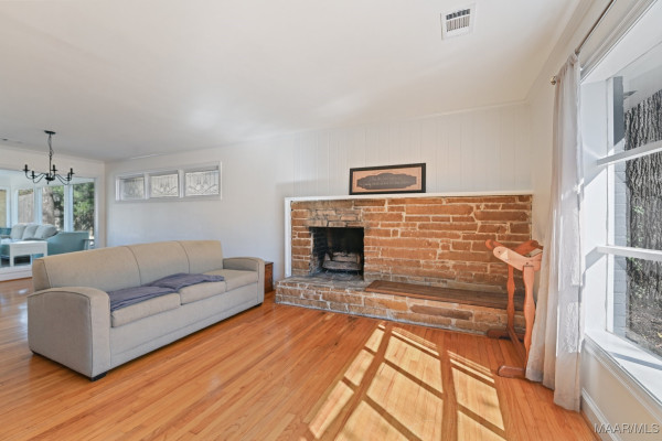 3513 Mayfair Road