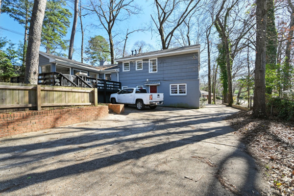 3513 Mayfair Road