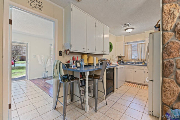 6427 Pinebrook Drive