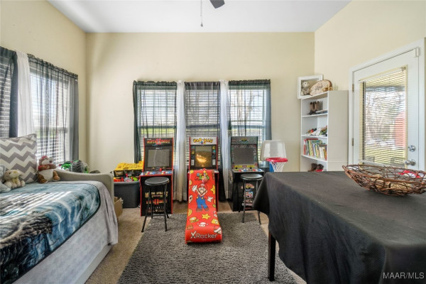 7148 Rough Road