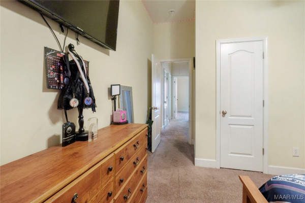 7148 Rough Road