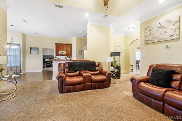 7148 Rough Road