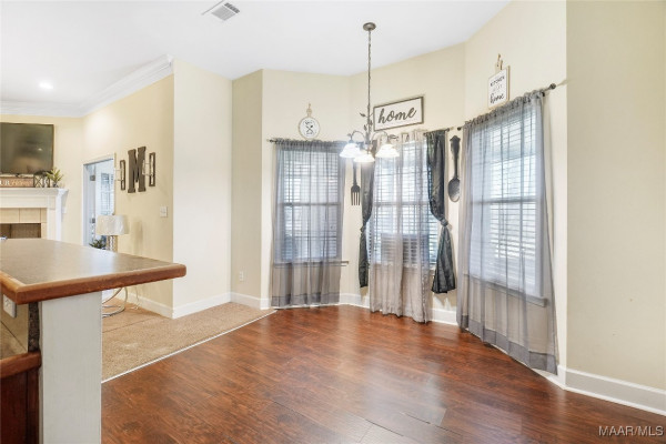 7148 Rough Road