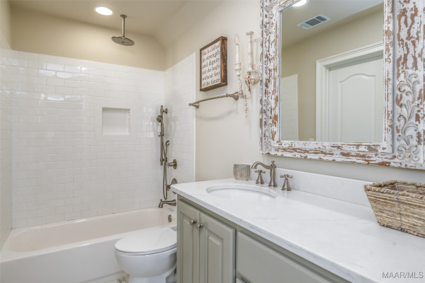 3849 Colline Drive