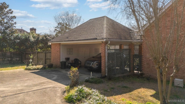 3608 Vaughn Road