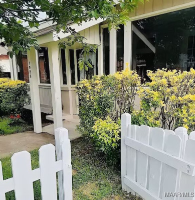 1928 ST CHARLES Avenue