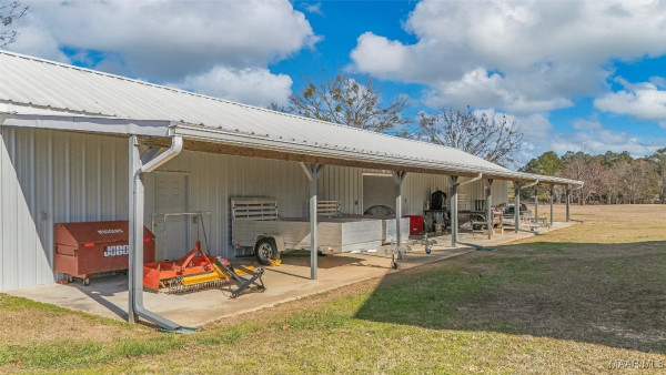 9524 County Road 42 Road