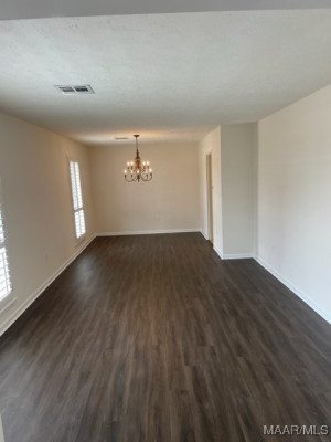 210 Doris Street