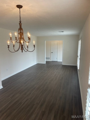 210 Doris Street
