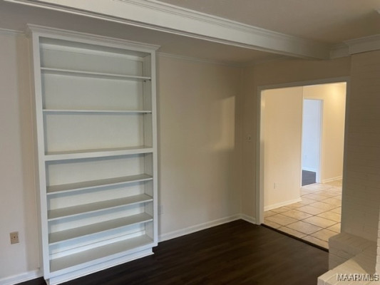 210 Doris Street
