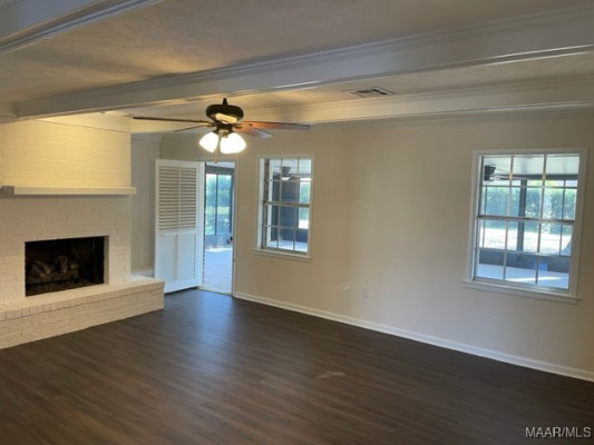 210 Doris Street