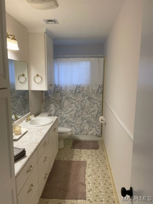 210 Doris Street