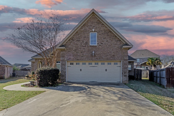 612 Ashton Oak Drive
