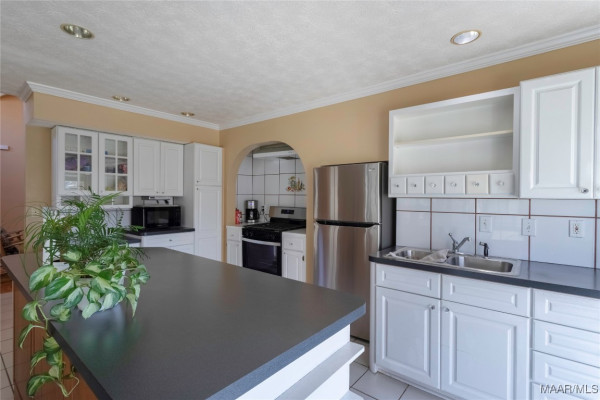 5510 Willow Bend Drive