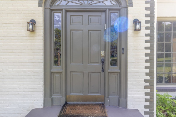 2592 Woodley Road