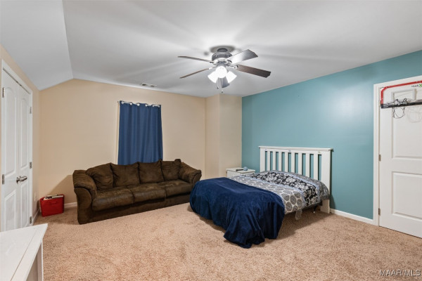 9 William Circle