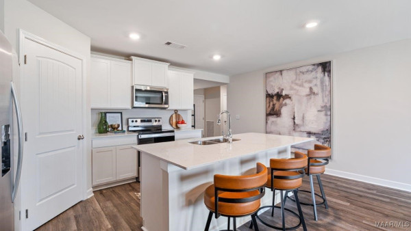 3148 Knotts Drive