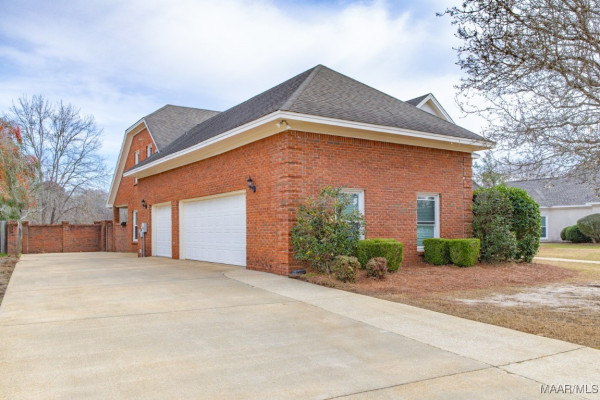 640 Wiltshire Drive