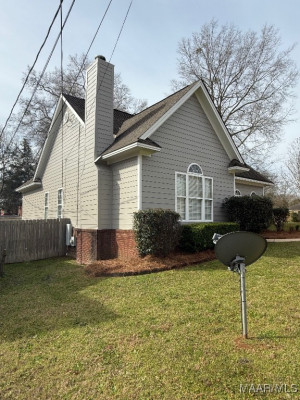819 W Bridge Street
