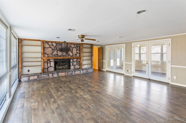 241 BELLEHURST Drive