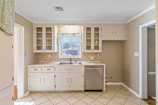 241 BELLEHURST Drive