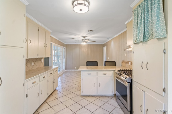 241 BELLEHURST Drive