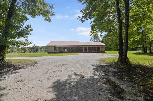 13607 Highway 191 .
