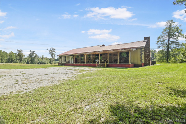 13607 Highway 191 .