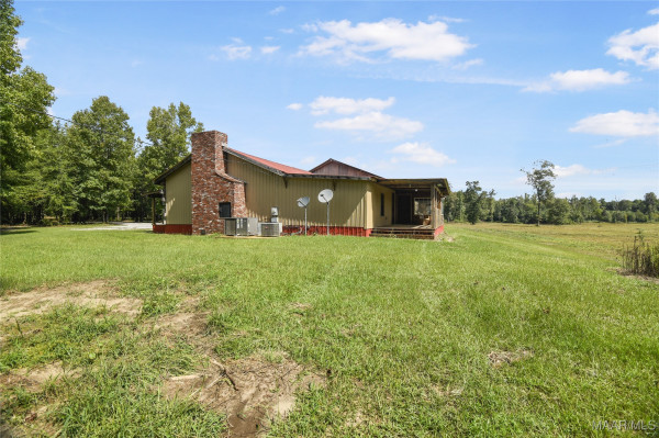 13607 Highway 191 .
