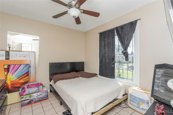 5217 W SHADES VALLEY Drive