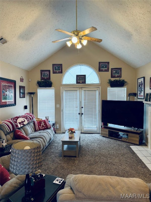 243 SCARLET OAK Drive