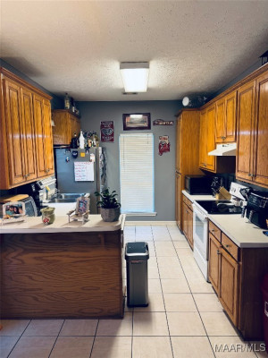 243 SCARLET OAK Drive