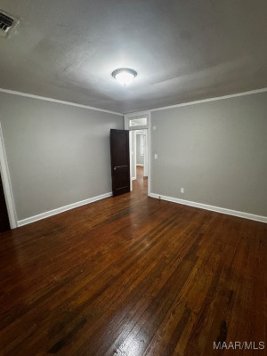 30 Flood Street