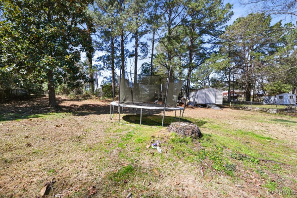6715 SANDERS Drive