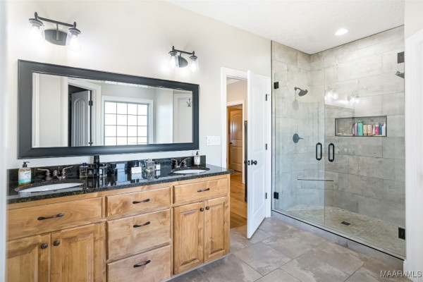 8 Wrightsburg Circle