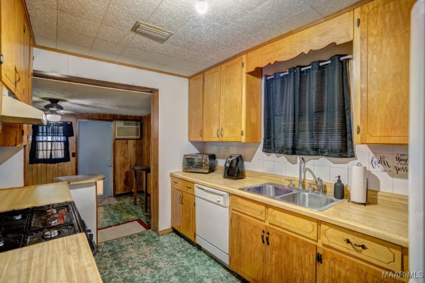717 W Shawnee Drive W