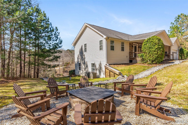 402 Cliffside Drive