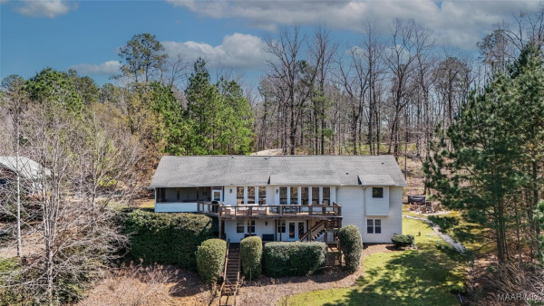 402 Cliffside Drive
