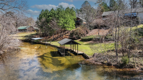 402 Cliffside Drive