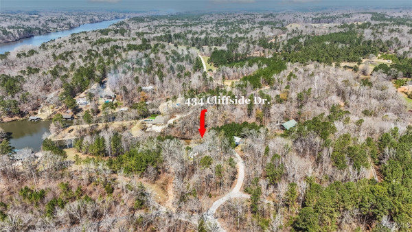 402 Cliffside Drive