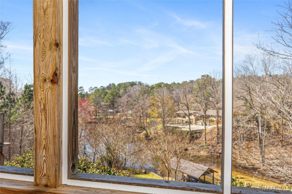 402 Cliffside Drive
