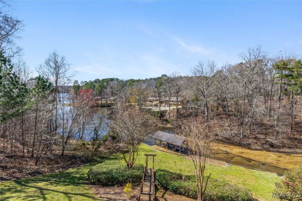 402 Cliffside Drive