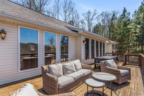 402 Cliffside Drive