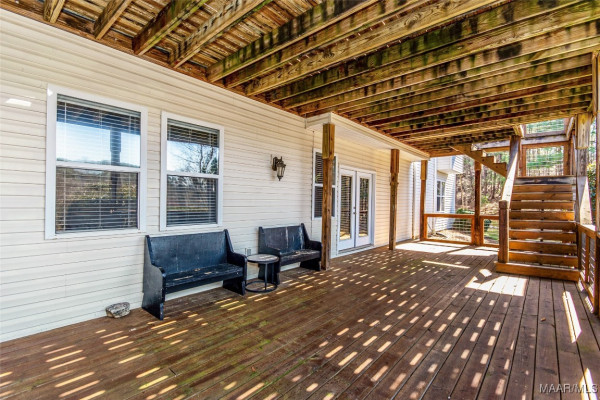 402 Cliffside Drive