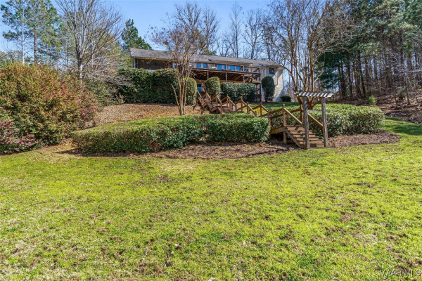 402 Cliffside Drive